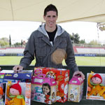 Torres signs tenths of toys for a share initiative