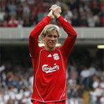 &lsquo;The Kop&rsquo; ampl&iacute;a su repertorio de c&aacute;nticos para Fernando Torres