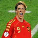 Fernando Torres collects Man of the Match Carlsberg award