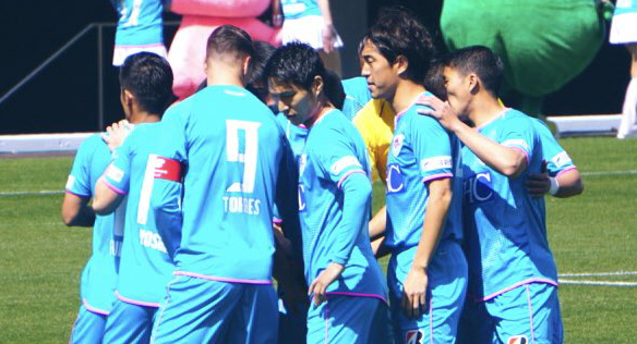 Primeros tres puntos para el Sagan Tosu en un accidentado choque frente al Jubilo Iwata (1-0)